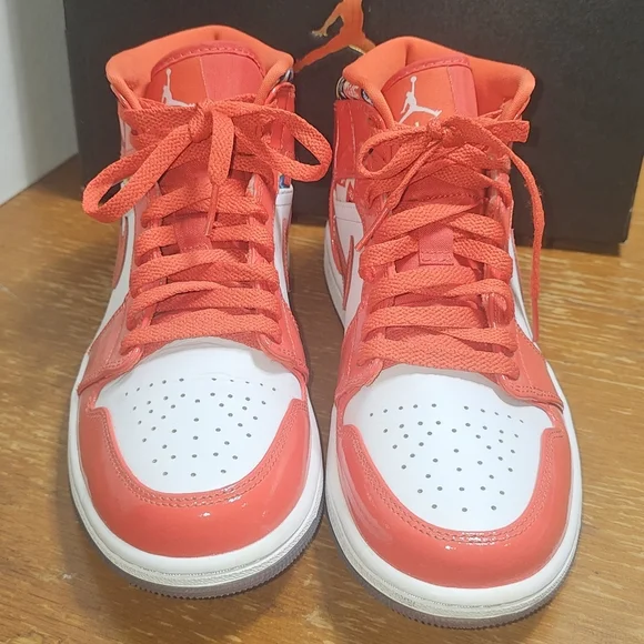 Jordan Red and White Athletic Shoes High-Top Design - Picture 5 of 8